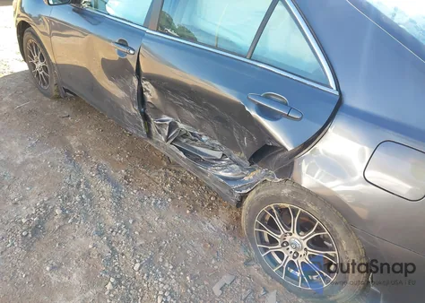 2007 Toyota Camry Le z USA, uszkodzony, nr VIN 4T1BE46K37U075977